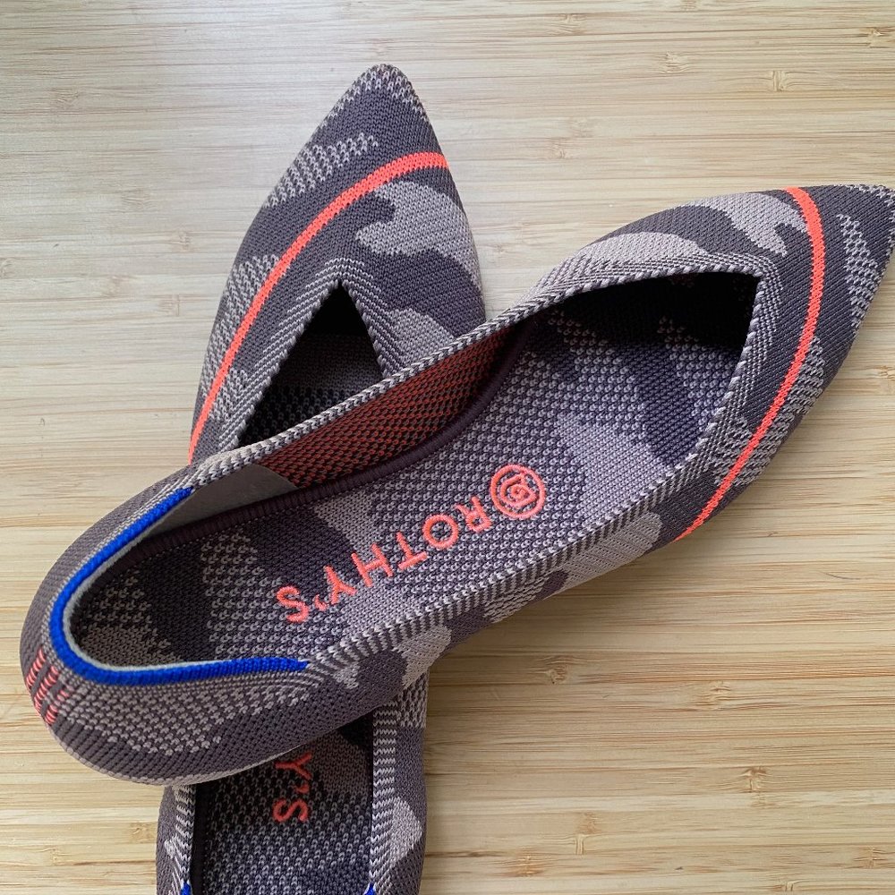 Rothy's Rare and Retired Point in Size 9